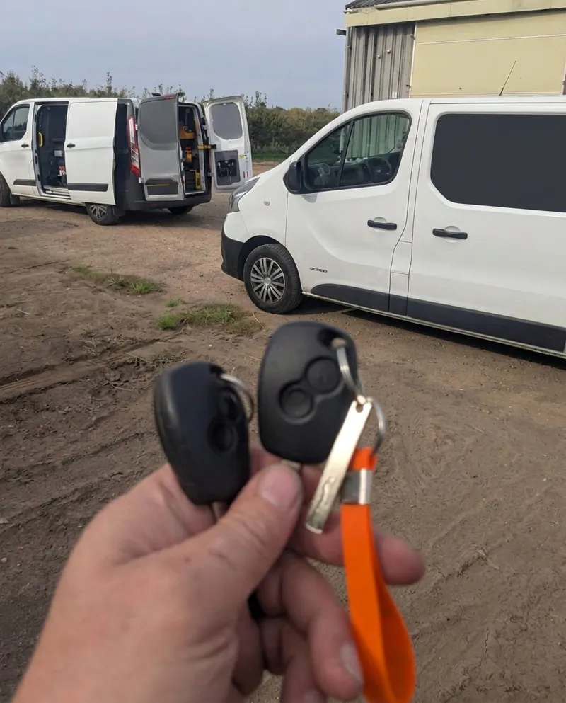 Van keys replaced on site for a Renault Trafic